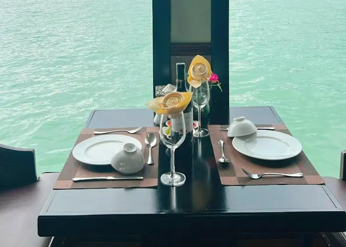 Luxury Cruise 