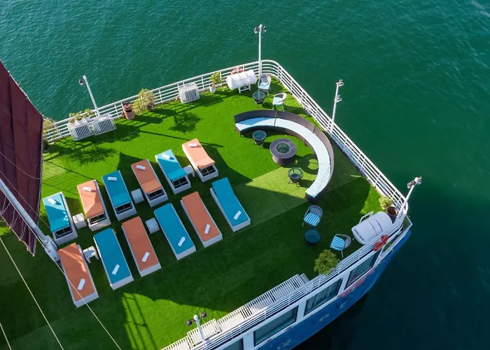 Luxury Cruise 